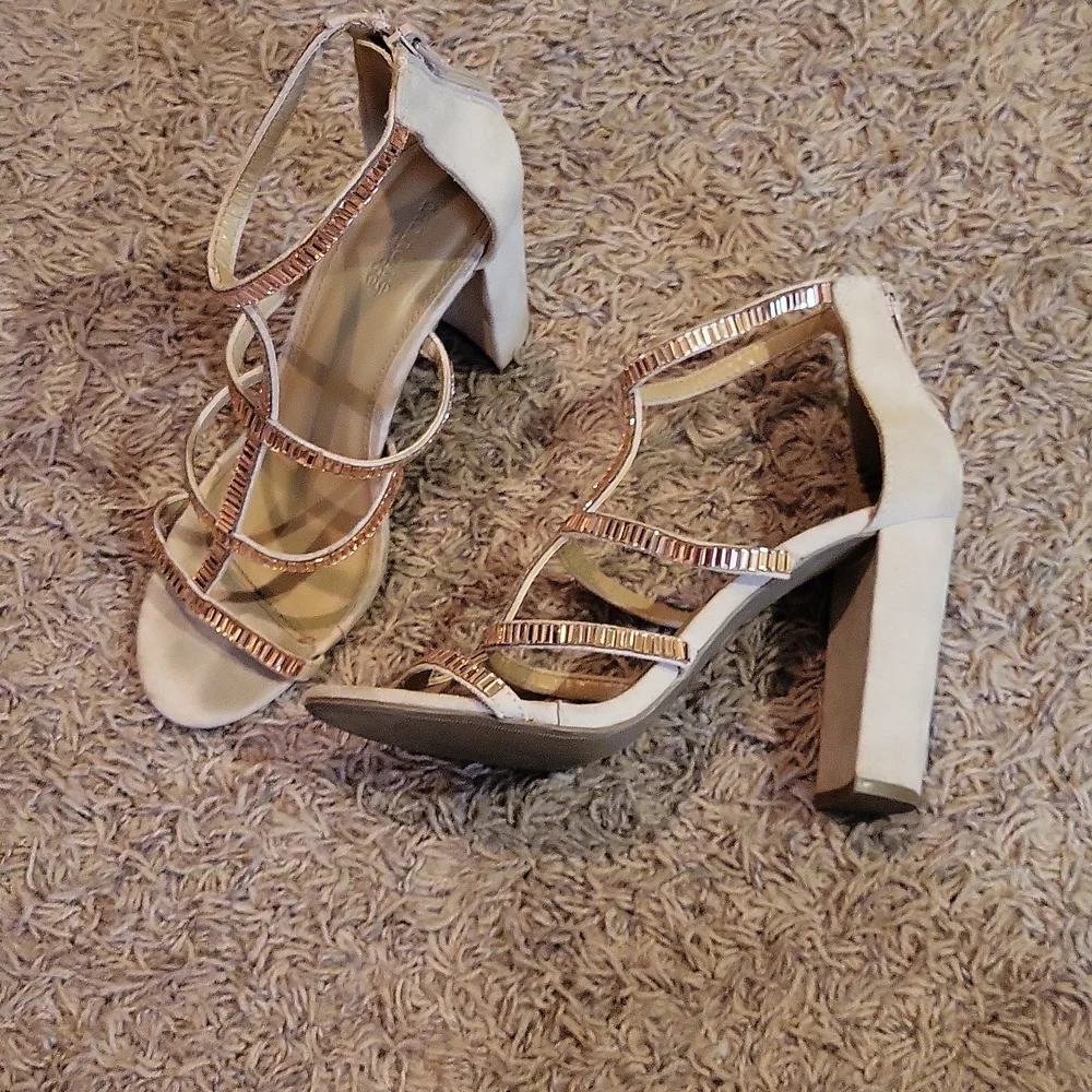 Fancy heels! - Picture 2 of 2